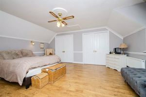 Photo 17- click for photo gallery